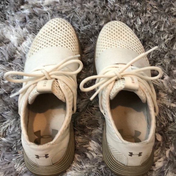 Shoes - Picture 1 of 3